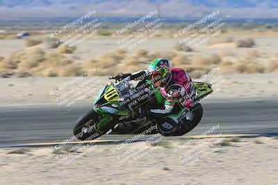 media/Jan-10-2025-CVMA Friday Practice (Fri) [[489e0da257]]/Group 4 and Trackday/Session 2 (Turn 4 Inside)/